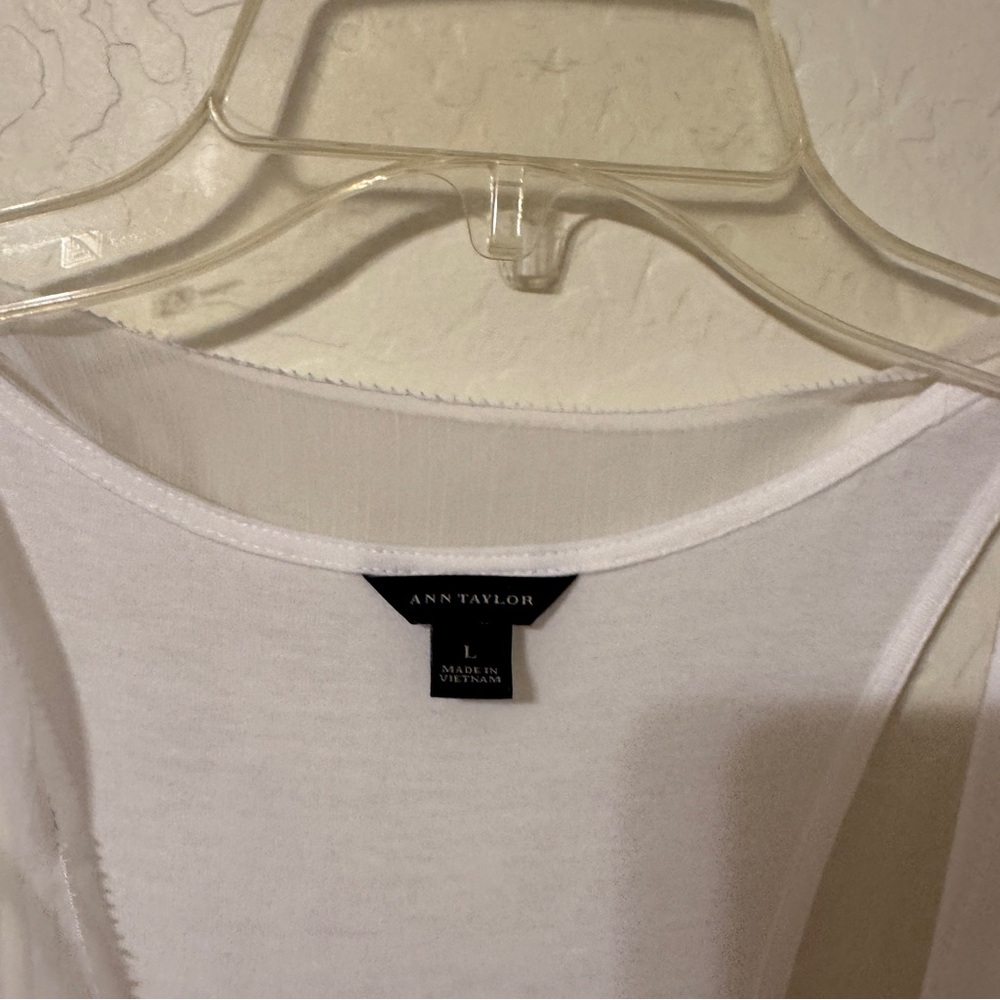 Ann Taylor White Flowing Tank Top - Picture 2 of 3